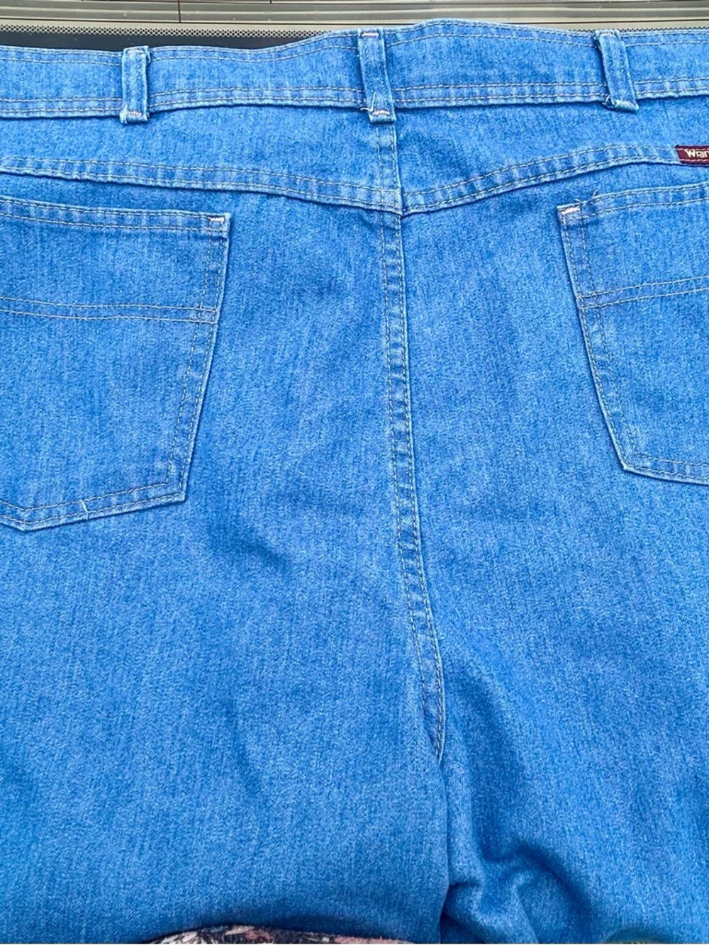 Big and Tall Men’s Vintage Wrangler Tailored Jeans size 46 x 30